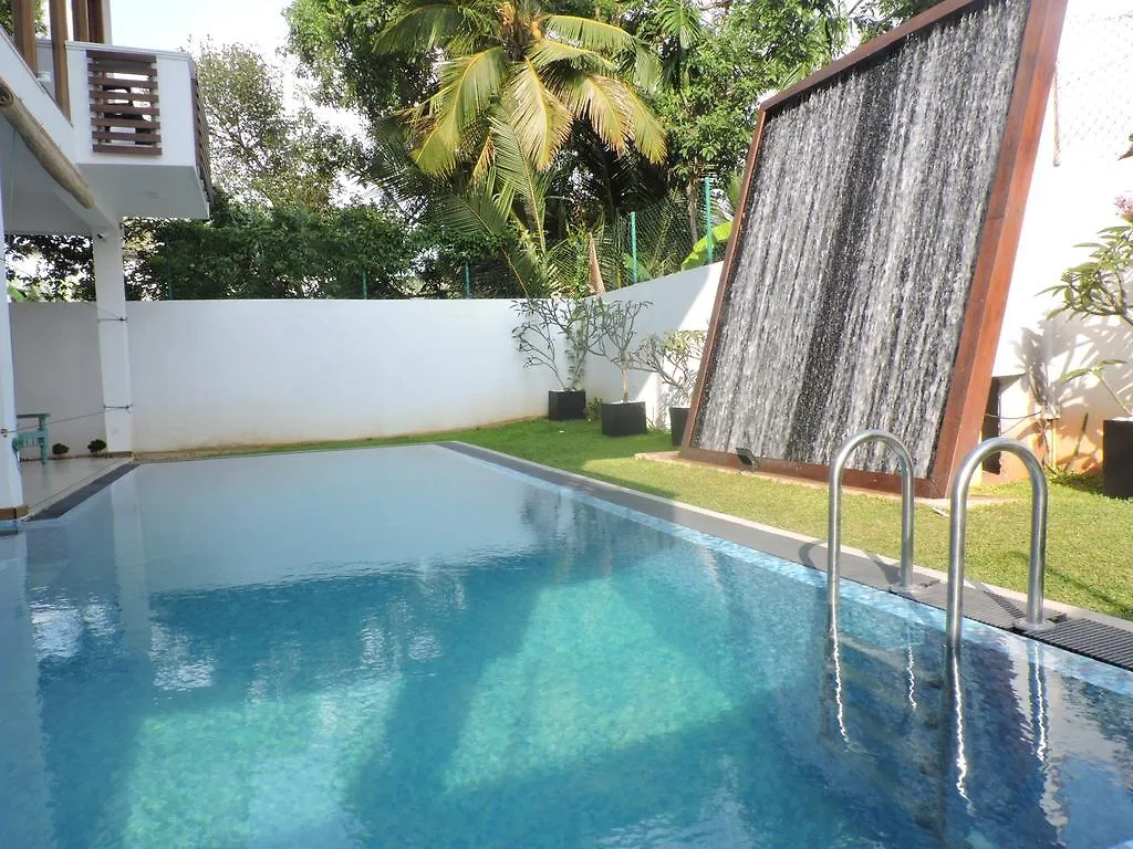 Guest house Binnacle Negombo