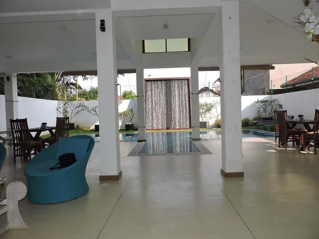 Binnacle Negombo Guest house