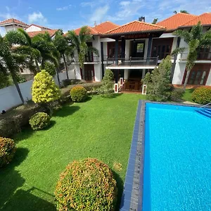 Christima Residencia Negombo